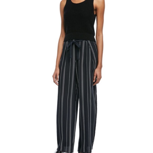 Vince Crossover V-Back Ribbed Tank in Black Scoop Neckline 100% Cotton Large NWT - Picture 14 of 16